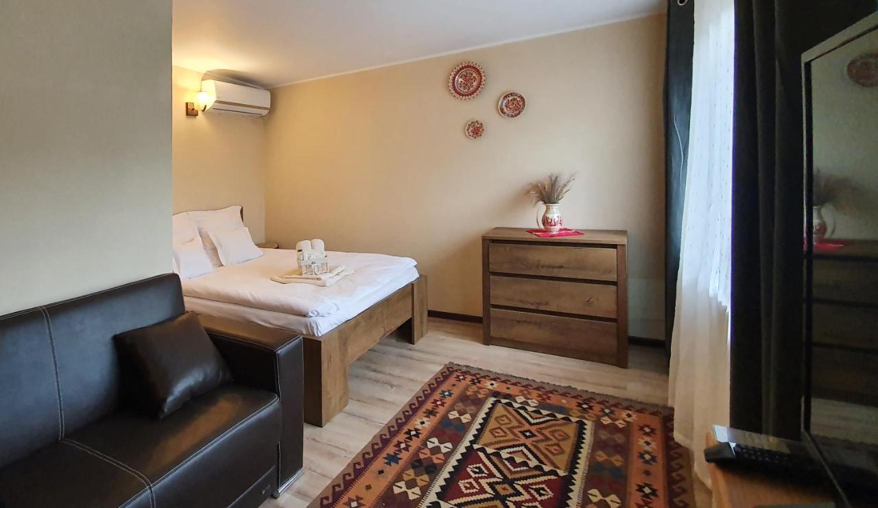Casa Romaneasca 쿠티에데아게스 외부 사진