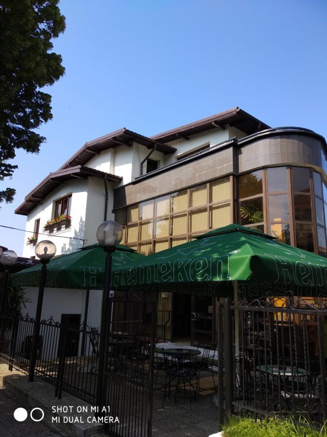 Casa Romaneasca 쿠티에데아게스 외부 사진