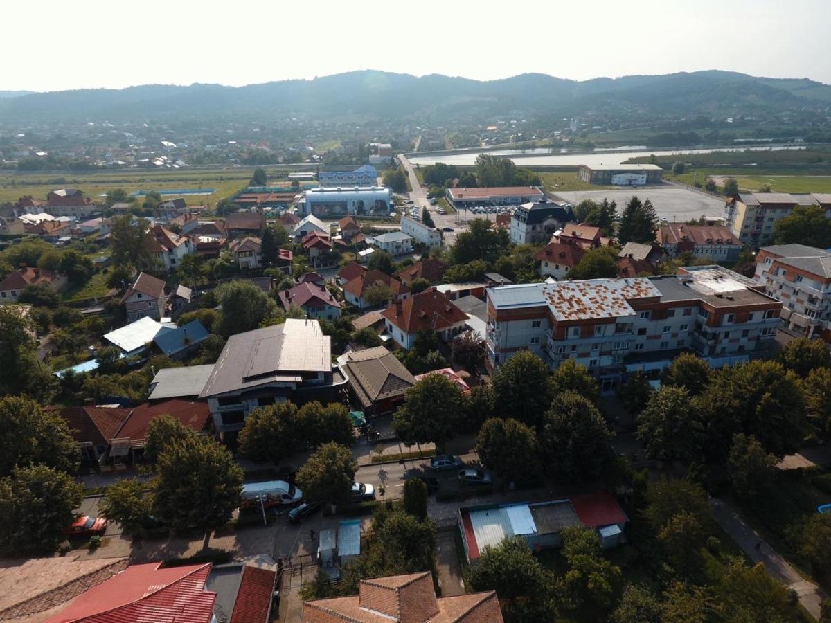 Casa Romaneasca 쿠티에데아게스 외부 사진