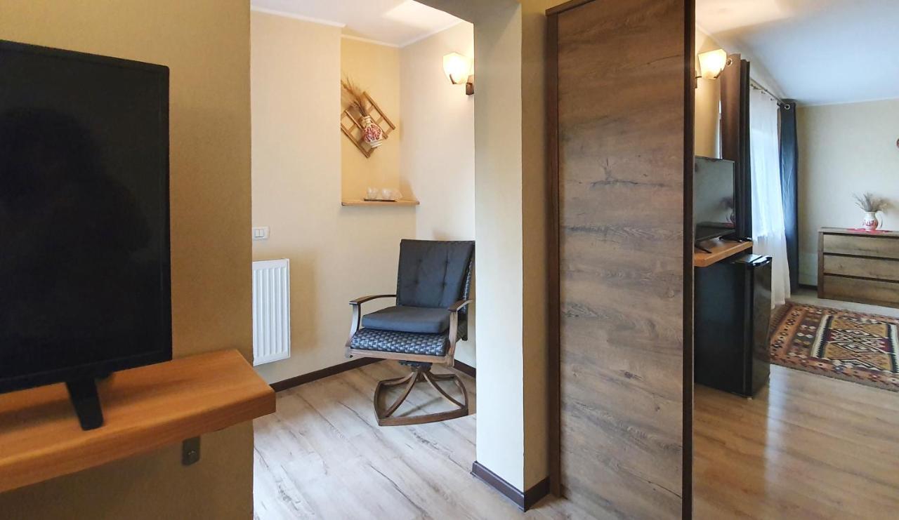 Casa Romaneasca 쿠티에데아게스 외부 사진
