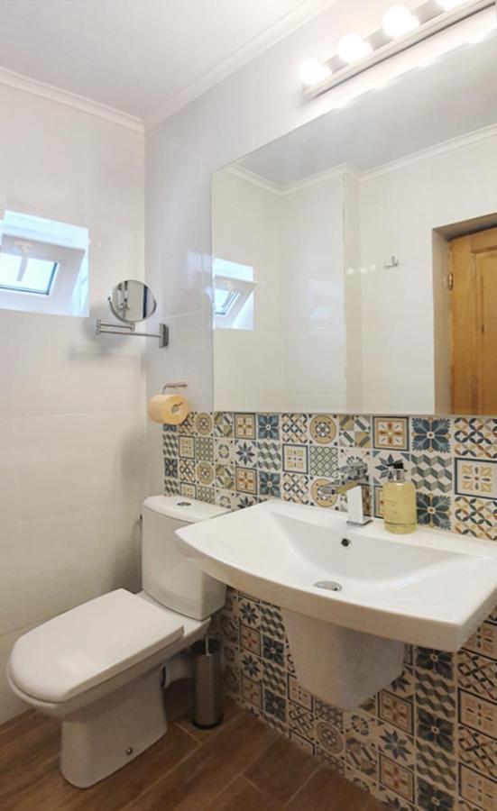 Casa Romaneasca 쿠티에데아게스 외부 사진