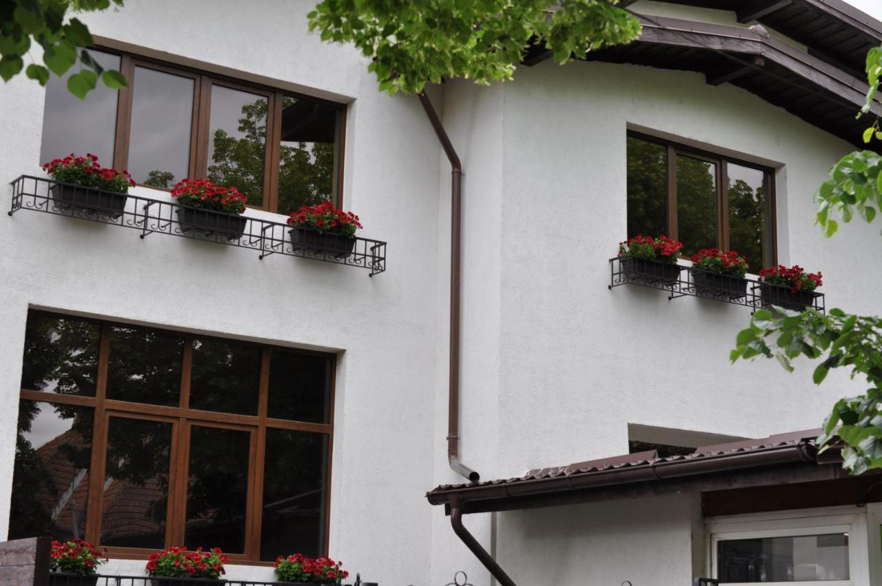 Casa Romaneasca 쿠티에데아게스 외부 사진
